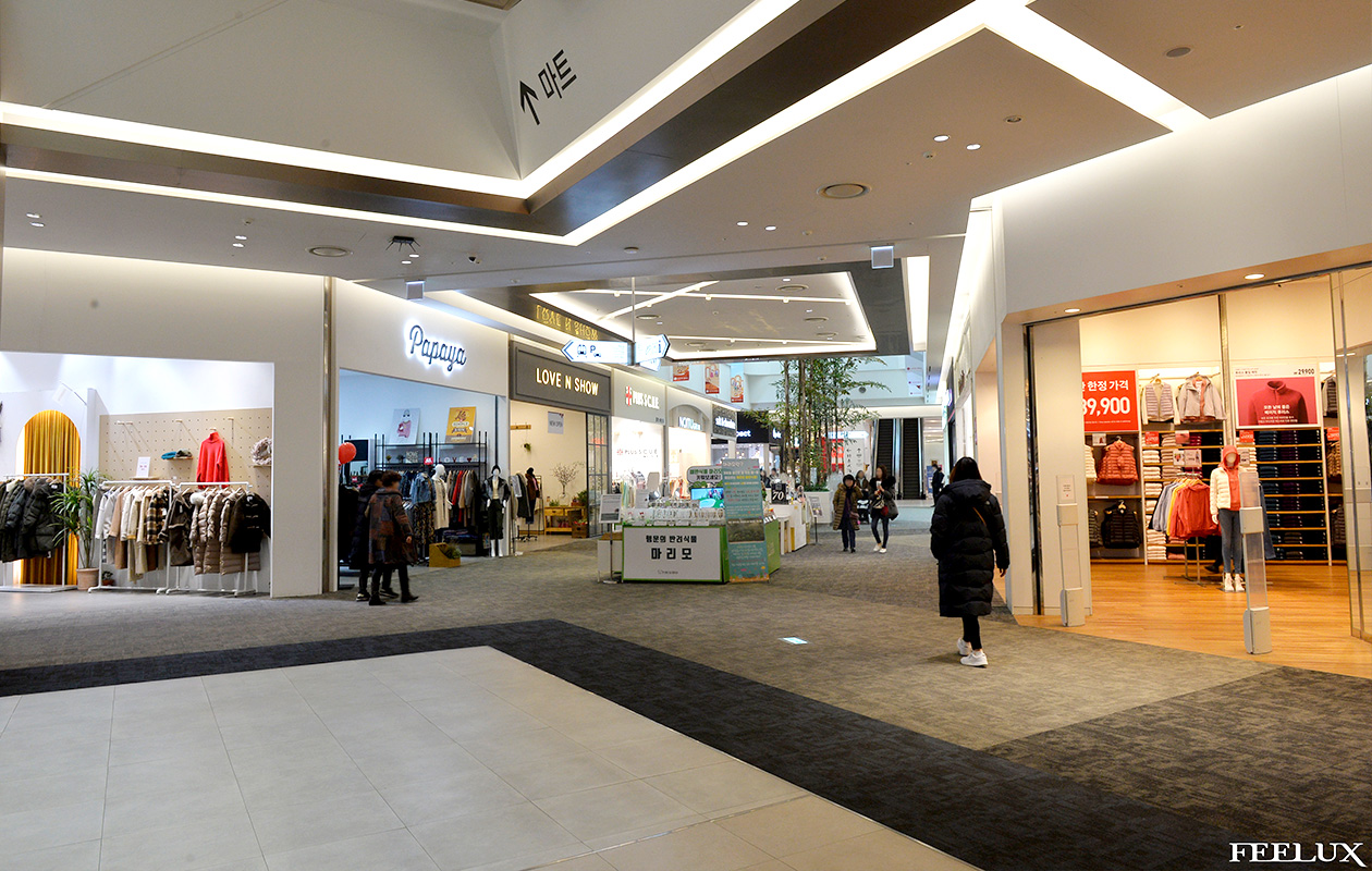 LOTTE Mall - Suwon