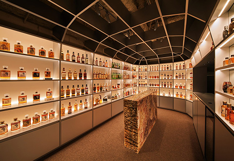 FEELUX Application Whisky Bank Shibuya