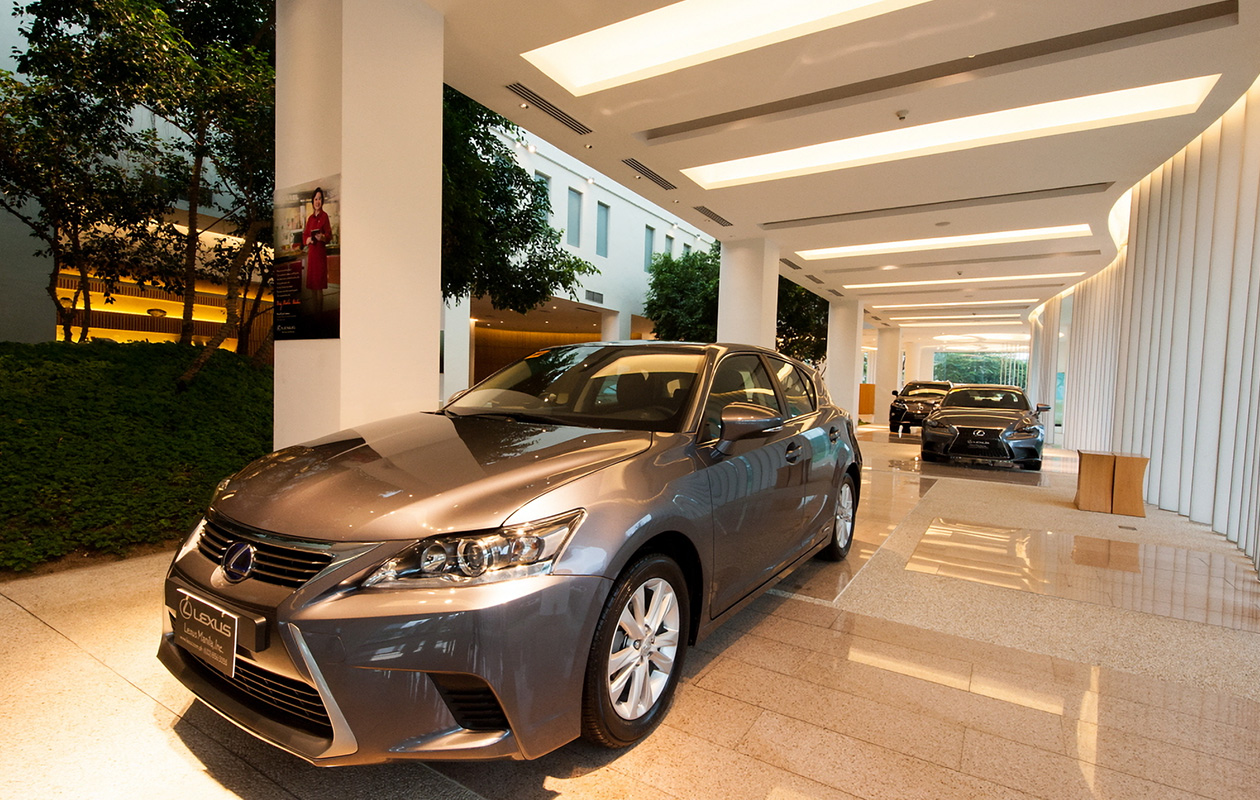 Lexus Showroom